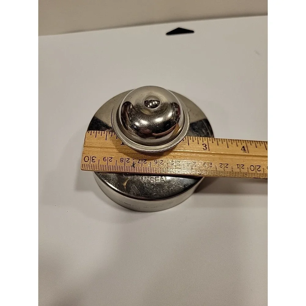 The Pampered Chef Cut-N-Seal 3.5